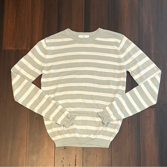 H&M Soft Striped Sweatshirt - Picture 1 of 5